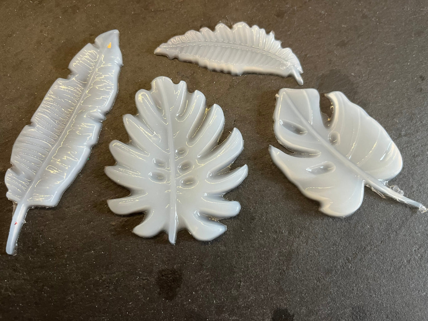Leaf set 2 - 3.5 inches