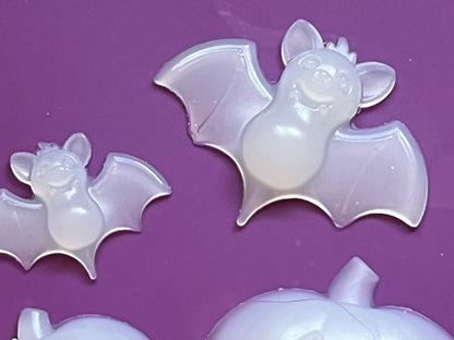 Silicone Inlays for Resin Crafts