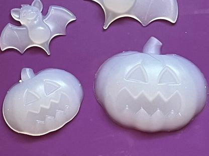 Silicone Inlays for Resin Crafts